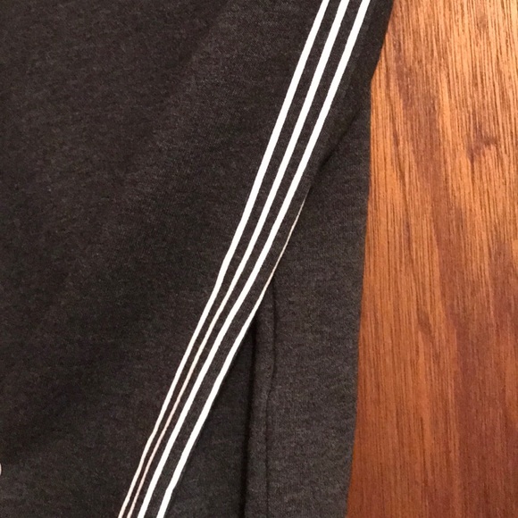 Forever 21 Black Crop Top - Picture 3 of 6